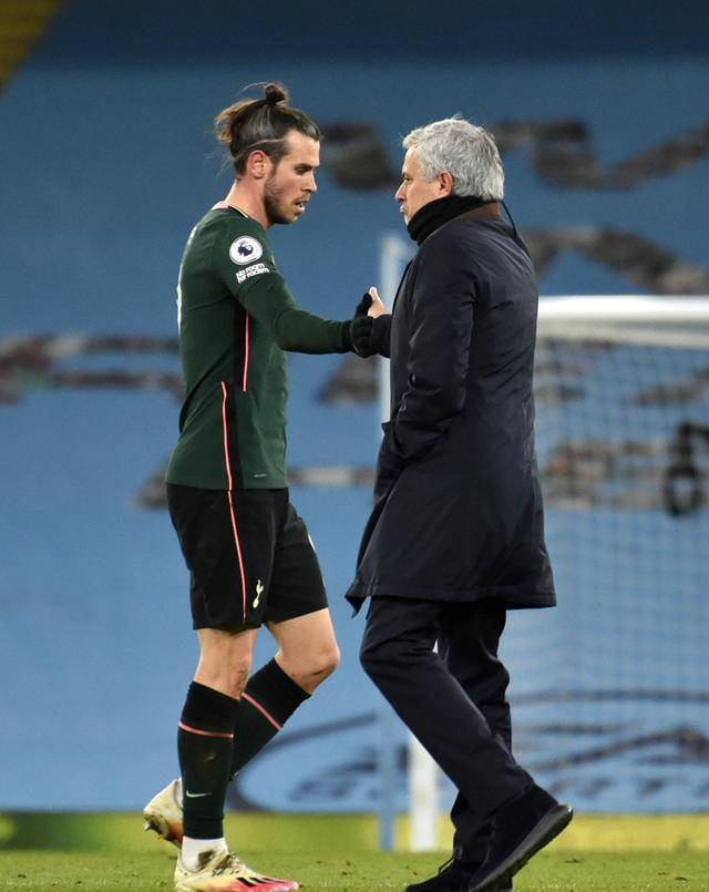 今夜皇家马德里备战法甲，门线救险细节曝光，更衣室稳定，赛季目标并未改变的简单介绍